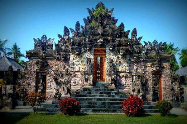 Pura-Agung-Jagatnatha